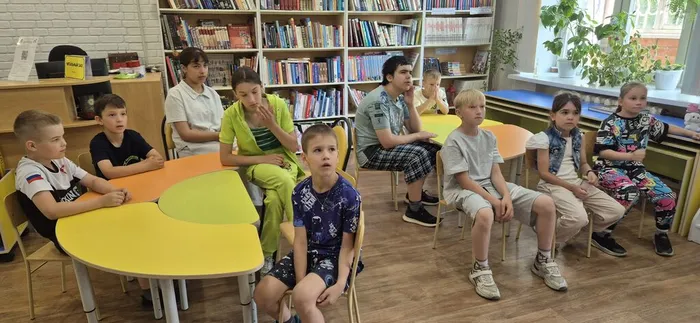 «Информ-досье «Тот самый первый день войны» _ дети  из пришкольного лагеря ЛСОШ № 6
