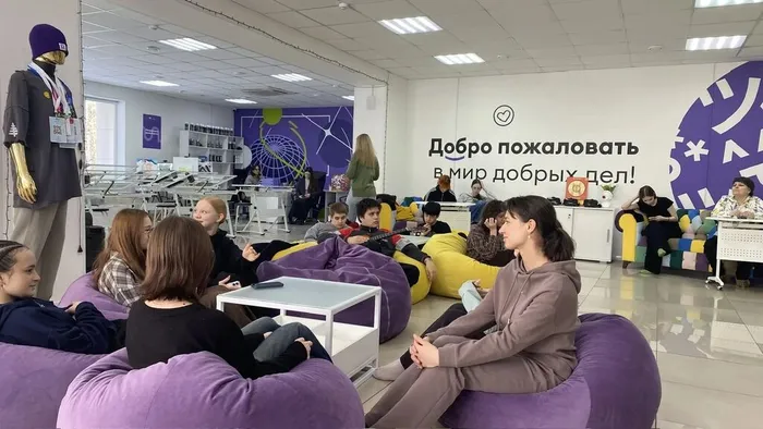 III городская интеллектуальная игра «CYBER-КВИЗ» _ ученики ЛСОШ № 4, № 6