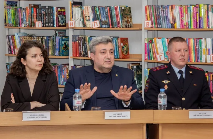 Круглый стол «#Кибербезопасность: вопросы, проблемы, решения» _ ученики школ г.Лянтор