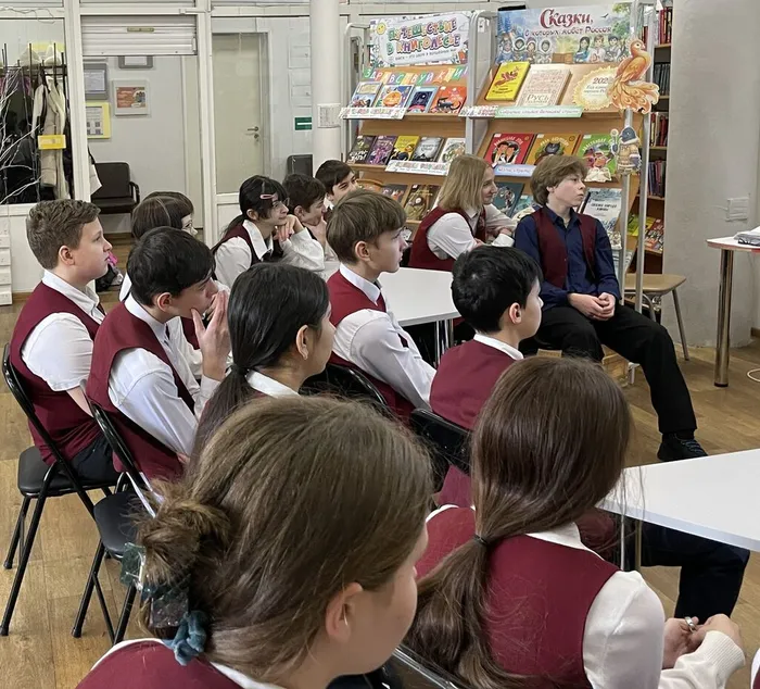 Час профилактики "Телефонный терроризм, в чём его опасность" _ ученики ЛСОШ № 5