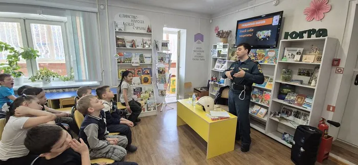 Час безопасности "Гражданская оборона - умей себя защитить" _ ученики ЛСОШ № 7