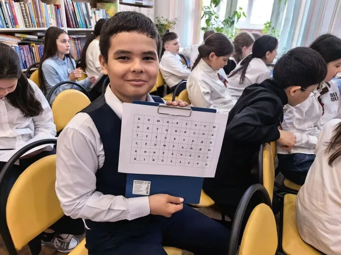 Час полезных советов  "Безопасный Рунет - залог успешного будущего" _ ученики ЛСОШ № 3