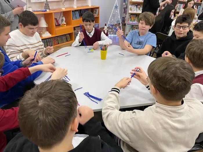 Мастер-класс «Новогодние фантазии _ ученики СОШ № 5