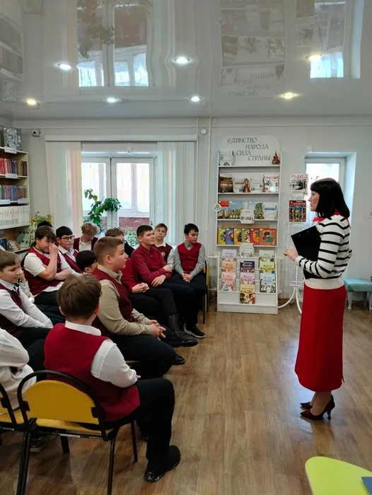 Перекличка во времени "Юным героям посвящается" _ ученики ЛСОШ № 5