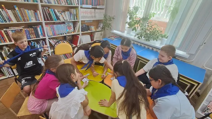 Сказочная лотерея "Жил однажды прекрасный поэт!" _ Ребята из пришкольного лагеря ЛСОШ № 4