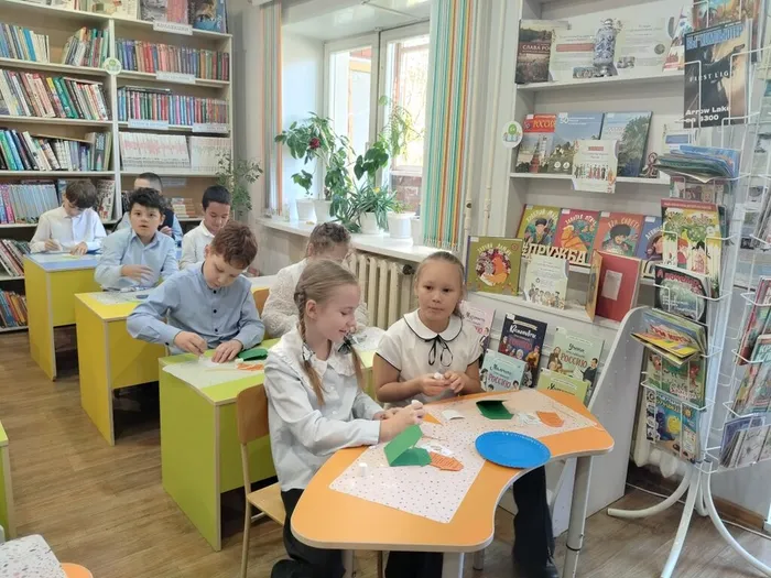 Экскурсия  с мастер-классом «Библиотека без тайн»  _ ученики ЛСОШ № 3
