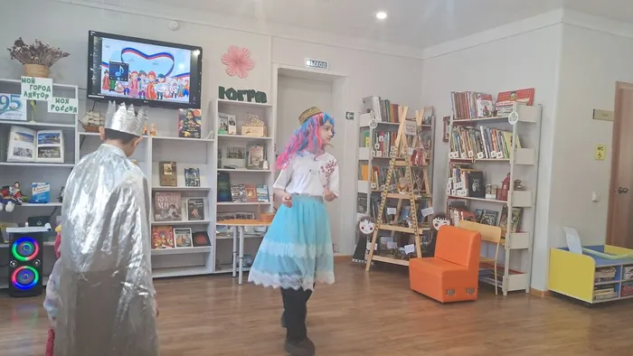 Час искусства "Волшебный мир кулис" _ ученики ЛСОШ № 3