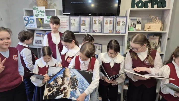 Обзор - путешествие "Дорога во вселенную" _ ученики ЛСОШ № 5