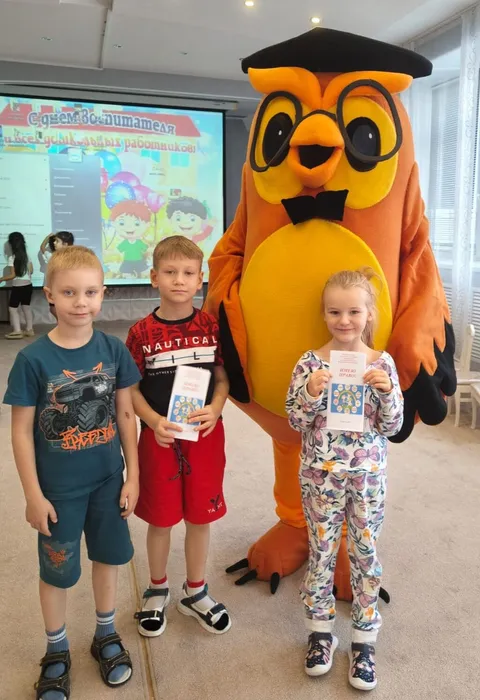 Информационный час "Маленьким человечкам - большие права" _ дошкольники д/с "Город детства"