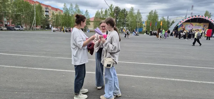 Библиошатёр «Пусть детство звонкое смеётся» _ жители города Лянтор