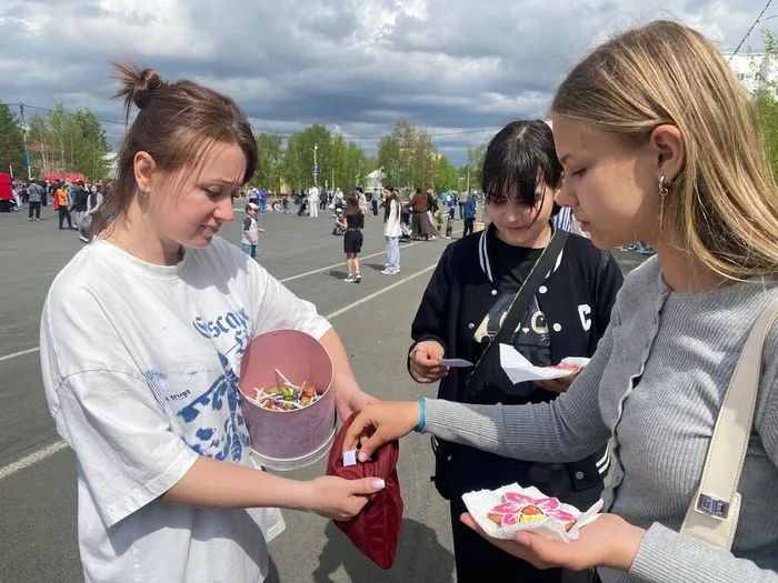 Библиошатёр «Пусть детство звонкое смеётся» _ жители города Лянтор