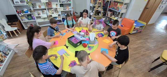Открытие 1 смены  летней творческой площадки "Будь круче"