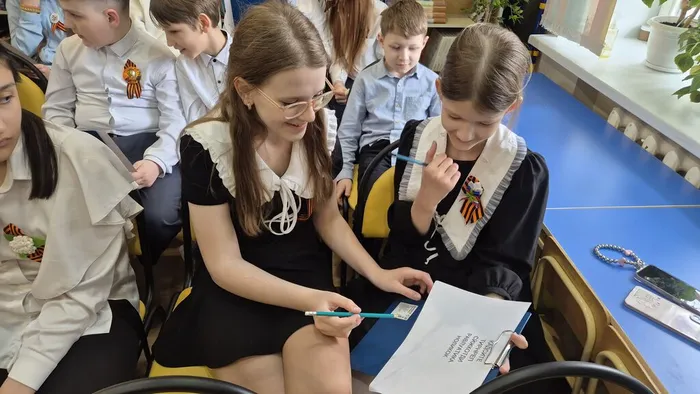 Час полезных советов  "Безопасный Рунет - залог успешного будущего" _ ученики ЛСОШ № 3