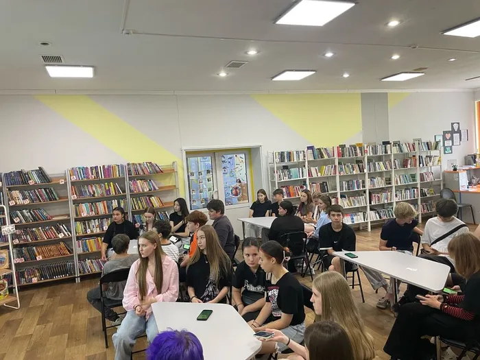 Игровая программа «КиберБезопасность — вчера, сегодня и завтра» _ дети из районного молодёжного центра