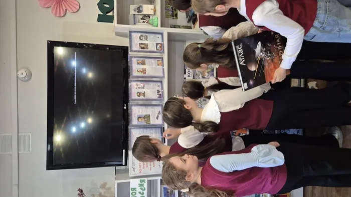 Обзор - путешествие "Дорога во вселенную" _ ученики ЛСОШ № 5