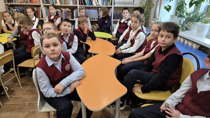 Познавательная беседа-игра «Недетские детские вопросы» _ ученики ЛСОШ № 5