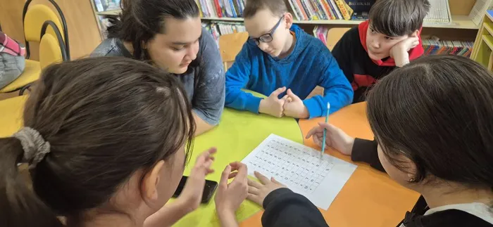 Беседа-практикум  «Опасности виртуального общения» _ ученики ЛСОШ № 5