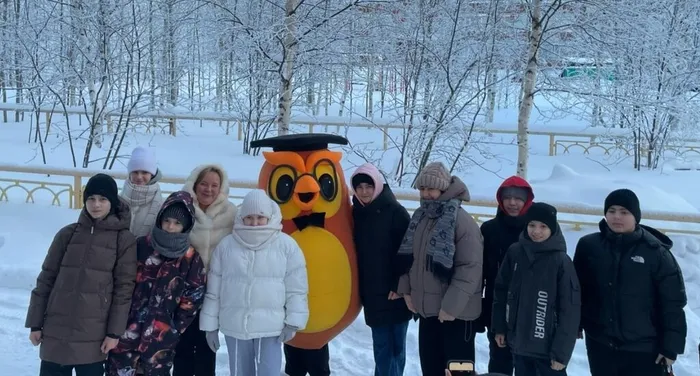 Акция "Покормите птиц зимой" _ дети БУ "СРКЦСОН"