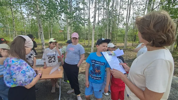 Литературный батл «И в новом веке Пушкин с нами»  _ ребята из пришкольного лагеря  ЛСОШ № 3