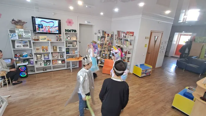 Час искусства "Волшебный мир кулис" _ ученики ЛСОШ № 3