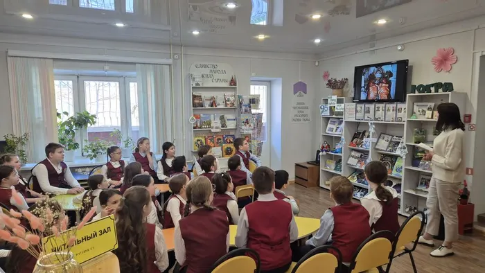 Обзор - путешествие "Дорога во вселенную" _ ученики ЛСОШ № 5